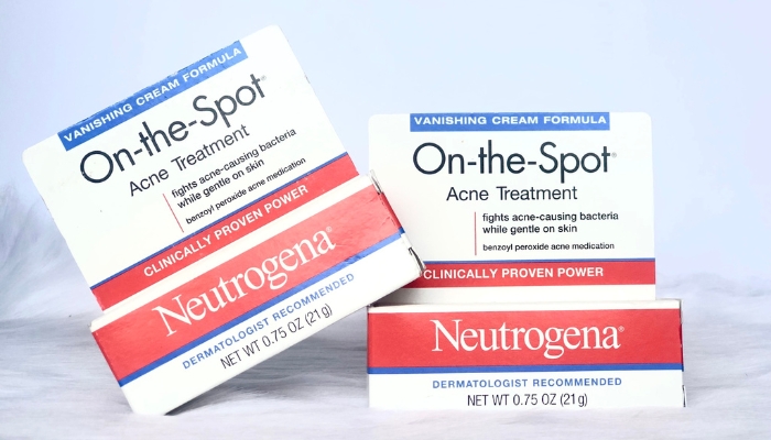 Kem trị mụn cho tuổi dậy thì Neutrogena On The Spot 